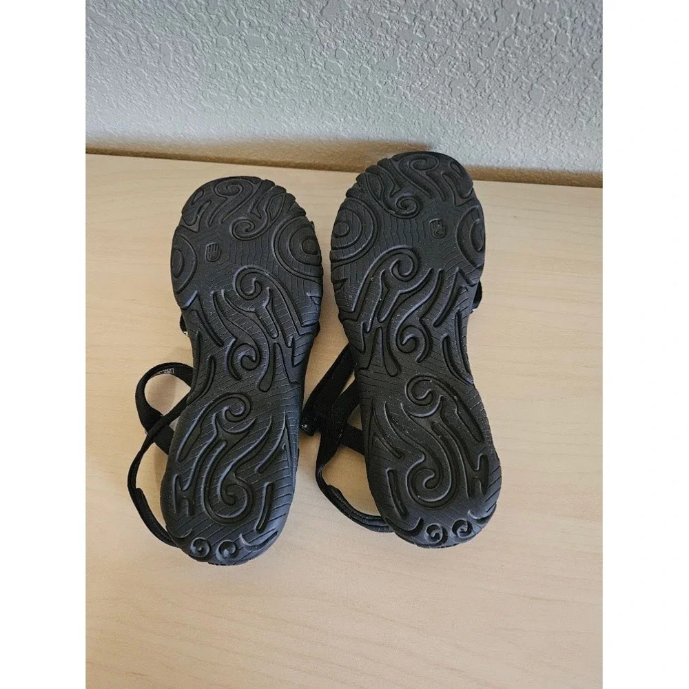 Teva Kayenta Strappy Athletic Sandals Black White Womens 8 Outdoor Gorpcore